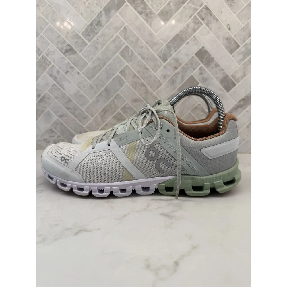 On Cloud Cloudflow Running Shoes Womens 8.5 Aloe White Mesh Athletic Sneakers